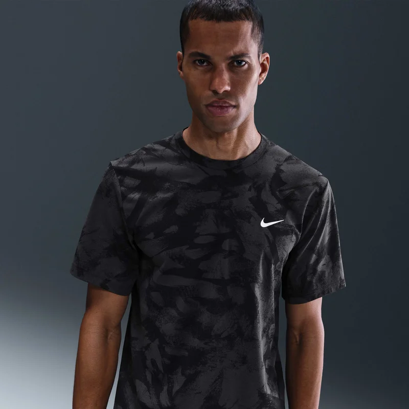 Nike Men's UV Hyverse Dri-FIT Training Top