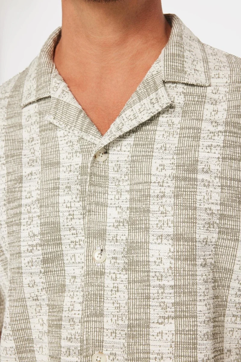 تودورس Men's Relax Fit Casual Cut Short Sleeve Knitted Texture Ecru Open Collar Shirt