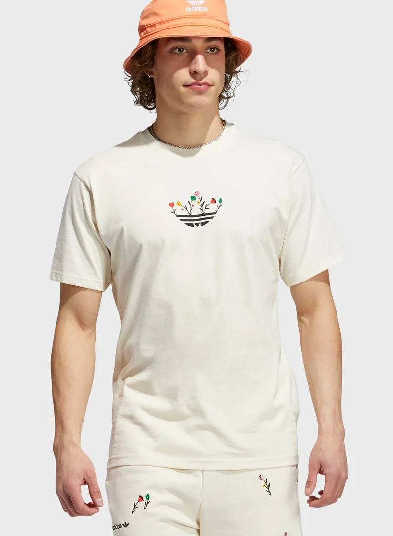 adidas Originals Trefoil Bloom T-Shirt