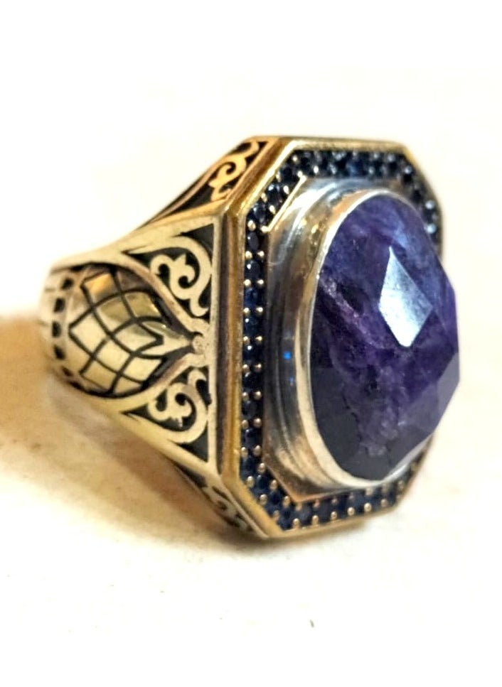 Top Quality Elegant Blue Sapphire In A Unique huge Silver Ring.