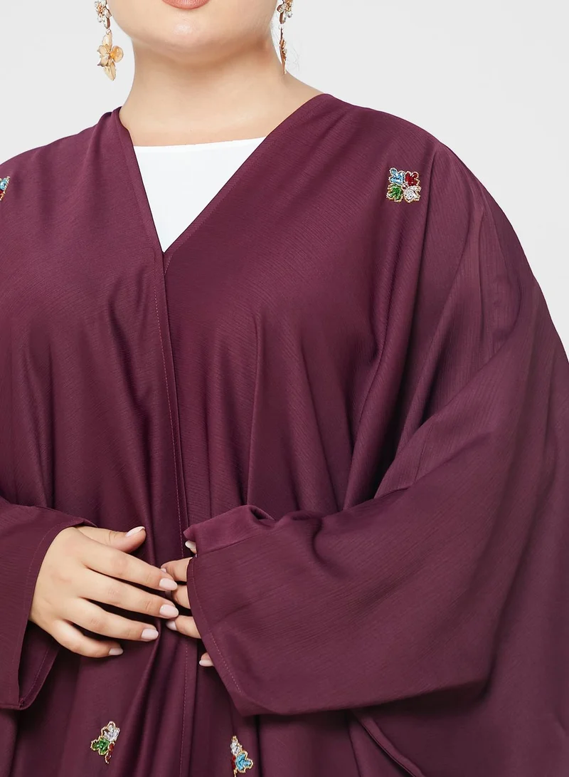Hayas Closet Curve V-Neck Embellished Abaya
