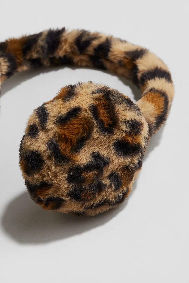 H&M Fluffy earmuffs