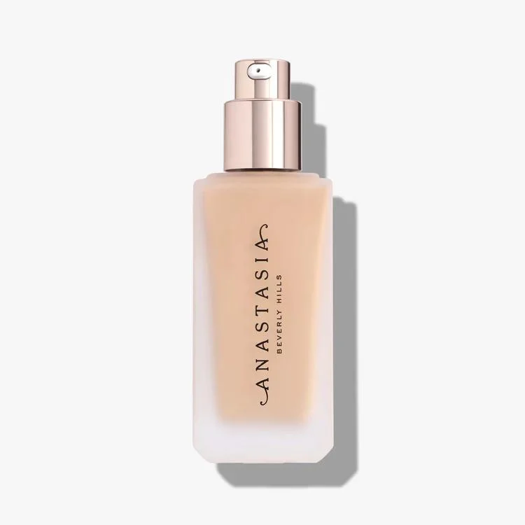 ANASTASIA BEVERLY HILLS Impeccable Blurring Second Skin Matte Foundation - 2.5W - Fg