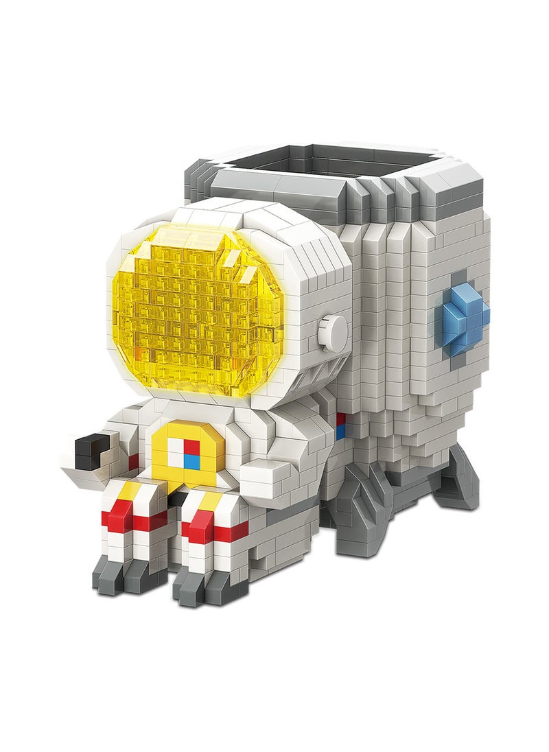Generic - Astronaut Pen Holder Building BlocksMY97018 leg holding astronaut pen container [with light]] MY97018 leg holding astronaut pen container [with light]] - Image 1