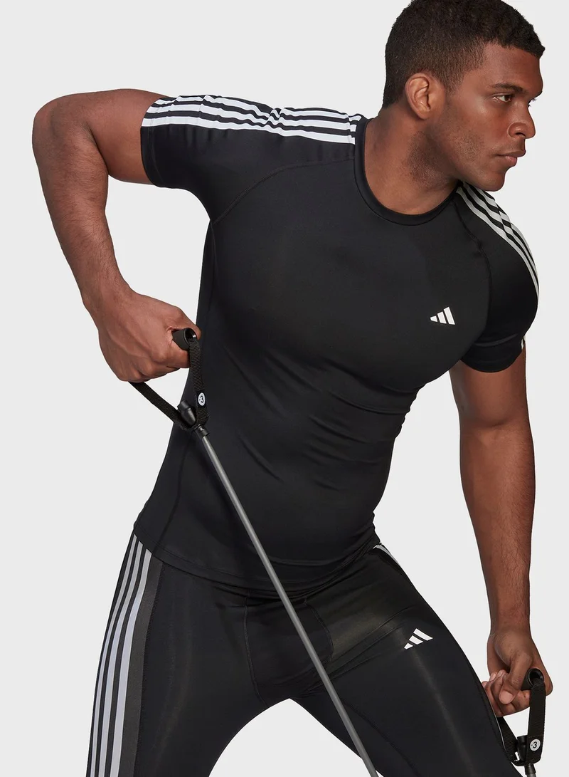 adidas تيشيرت تيك فيت بـ 3 خطوط