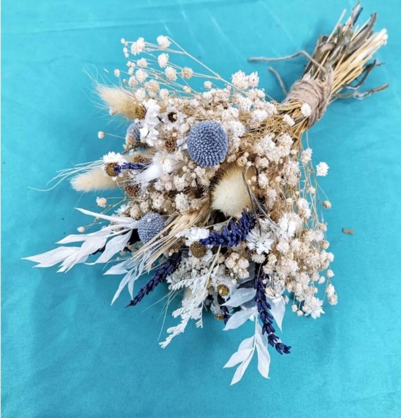 Y&D Yunnan Dried Flowers Bouquet, Natural Dried Plants Bridal Bouquet for Valentine's Day, Top Seller - Image 1