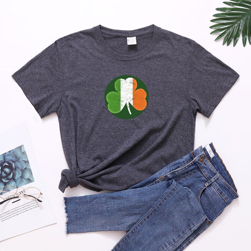 Clover Print T-Shirt Irish Festival Women'S Saint Patrick'S Day T-Shirt Women'S Short Sleeve Green Top - Image 1