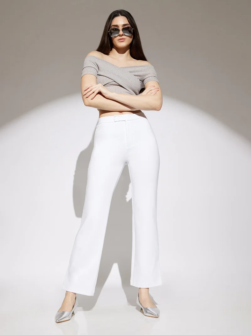 Women White Solid Mid Rise Straight Fit Stretchable Trousers