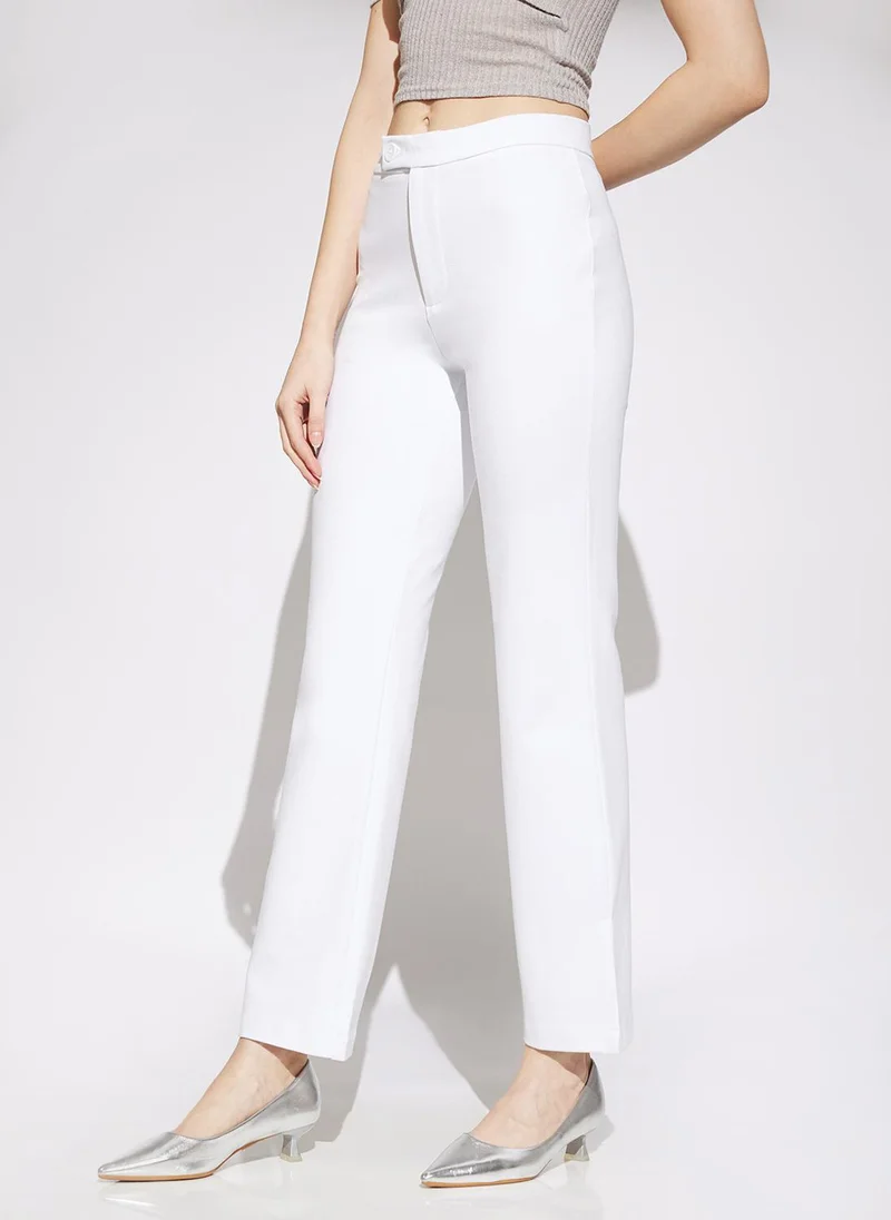 globus Globus Women White Solid Mid Rise Straight Fit Stretchable Trousers