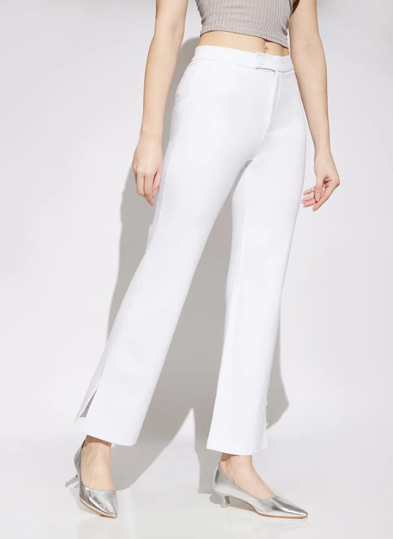 globus Globus Women White Solid Mid Rise Straight Fit Stretchable Trousers