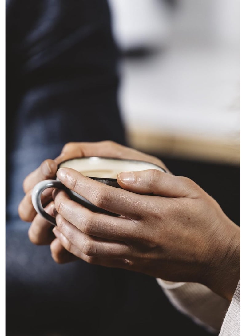 دوتس ماكينة قهوة , حجم خزان المياه 0.6 لتر , وقت التسخين المسبق 40 ثانية , ضغط المضخة 19 بار , فنجان قهوة فردى او مزدوج ، درجة حرارة القهوة تصل الى 72الى 84 ، إيقاف التشغيل التلقائى ، تحكم NTC للحصول على درجة حرارة أكثر دقة - Image 4