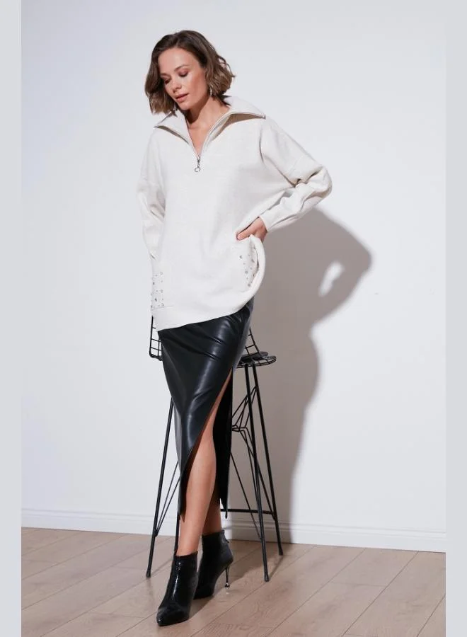 ليلا كنزة نسائية محبوكة بياقة بسحاب وجيب من ليلا