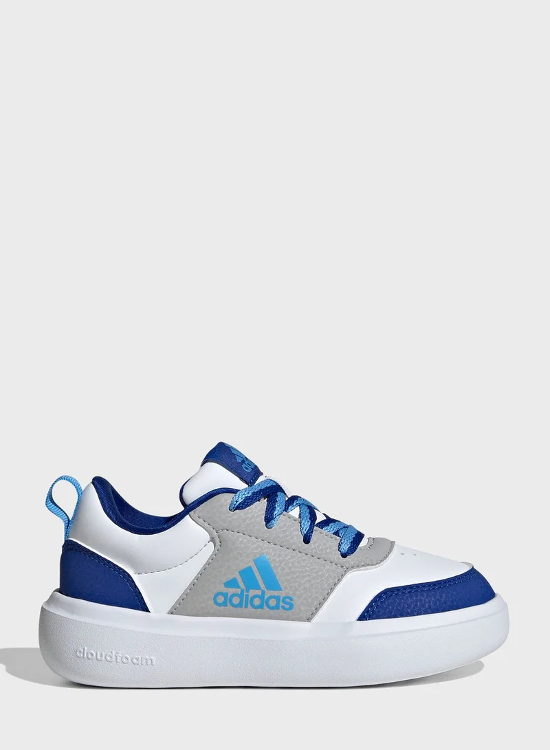 adidas شارع حديقة الشباب
