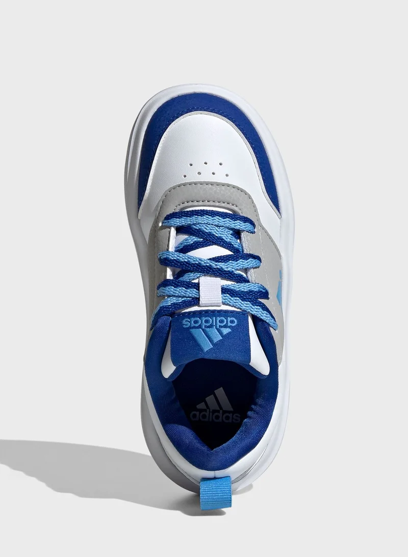 adidas شارع حديقة الشباب