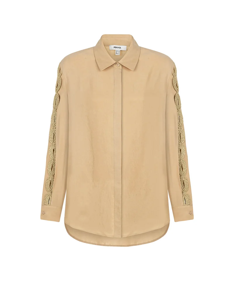 ابيكول Applique Blouse