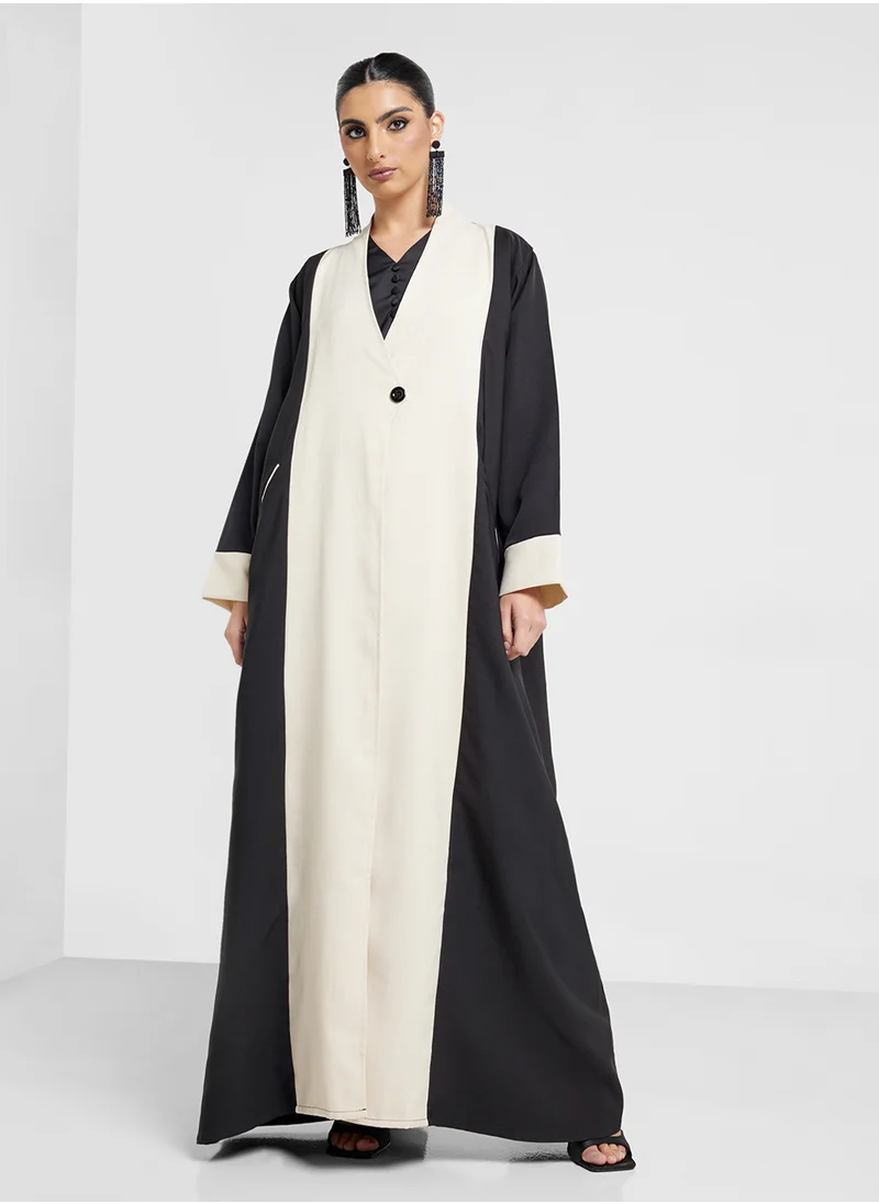 Khizana Two Toned Abaya With Sheila