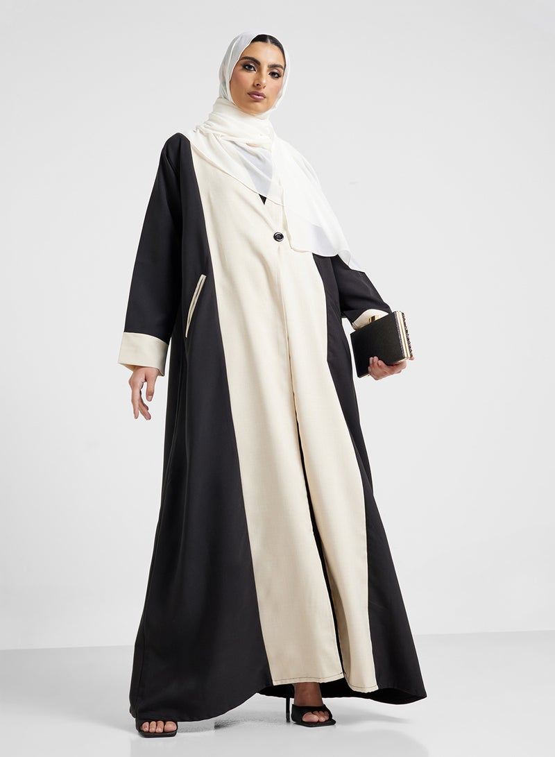 Khizana Two Toned Abaya With Sheila  - Image 5