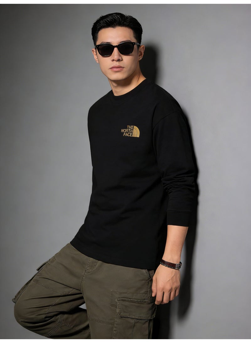 The North Face cotton long-sleeved T-shirt is printed with the letter Logo and weighs 320g. It is unisex, loose and comfortable. The cotton fabric is soft and breathable, popular for youth sports and leisure, and the top is soft and skin-friendly. - Image 2