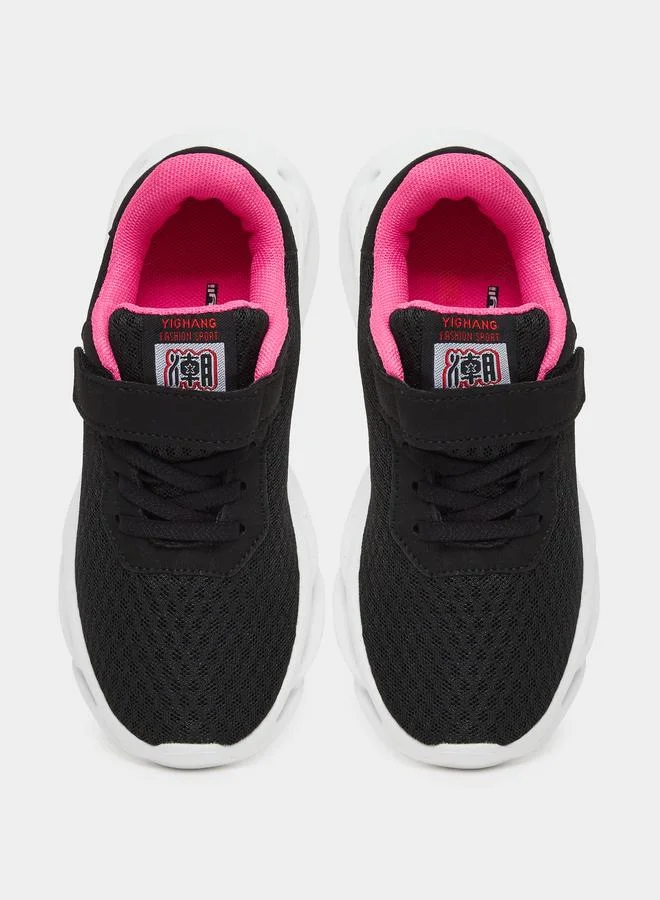 Styli Styli Girls Black Textured Sneakers with Velcro Strap