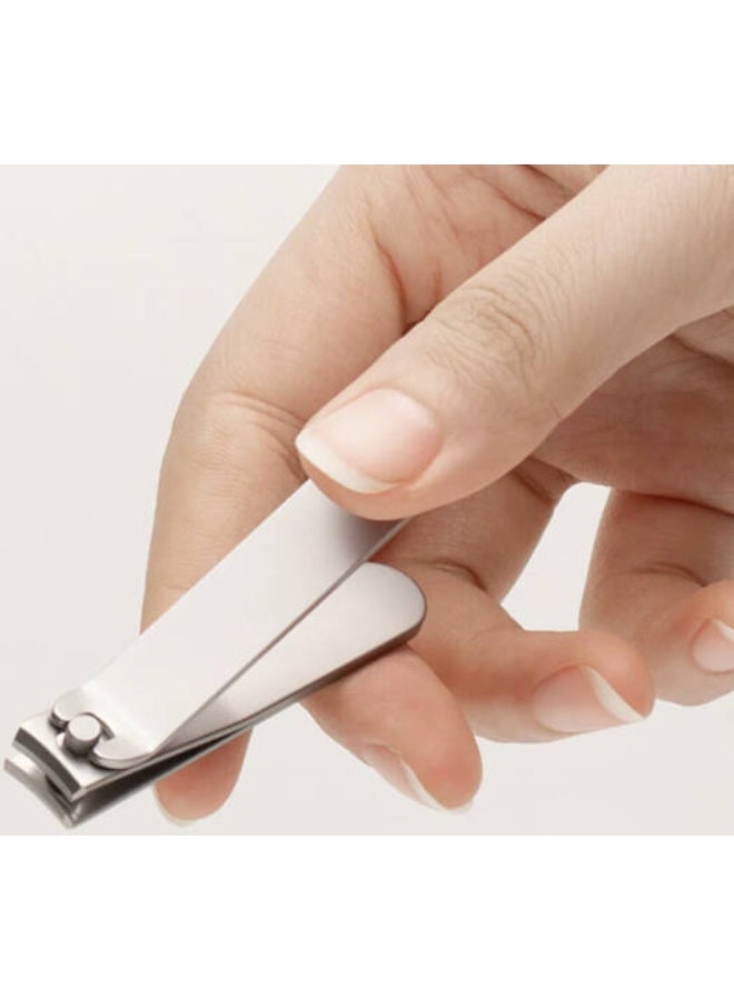 HOTO Nail Clippers, Strong And Rust-Resistant Clippers, Easy-To-Carry Case, Sharp and Precisely Calibrated Blades, Stainless Steel, White | QWZJD001 - Image 4