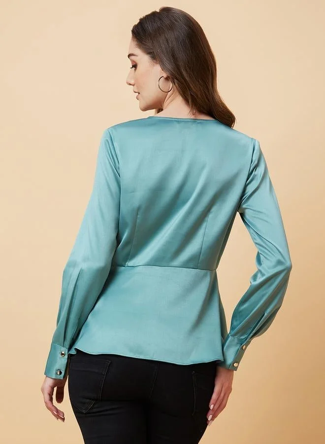 globus Satin Pleated V-Neck Ruffle Hem Wrap Top