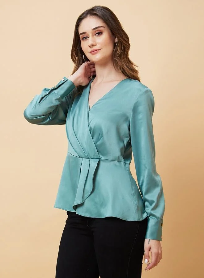 globus Satin Pleated V-Neck Ruffle Hem Wrap Top