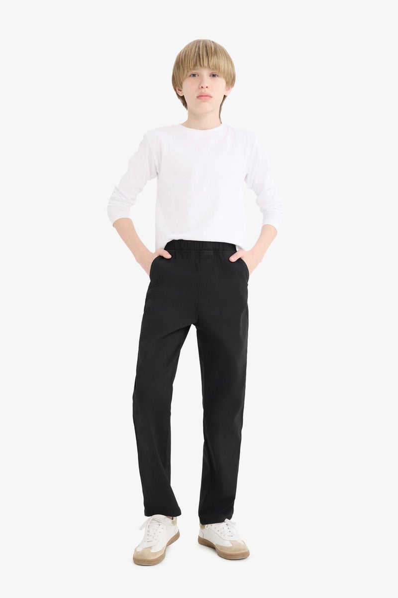 ديفاكتو بنطلون غاباردين بقصّة عادية للأولاد - Image 1