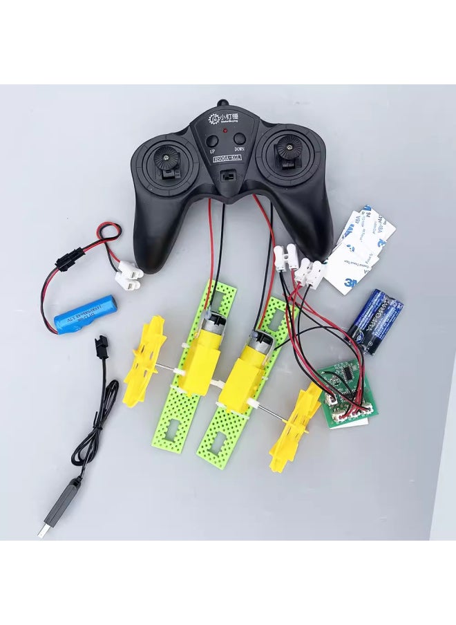 Four-channel Remote Control Assembly Boat DIY Toy Power Kit 4.8v/6v Positive And Negative Double Oars Two-wheel Drive Science Class System-Color:Bright Wheel Remote Control Boat Power Kit Rechargeable Version  - Image 1