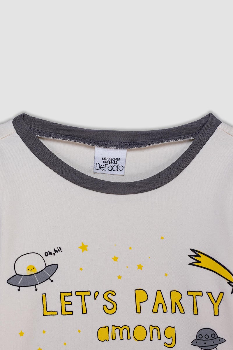 ديفاكتو طقم بيجاما بيبي اولادي قصة عادية بطبعة نجم - قطعتين - Image 4