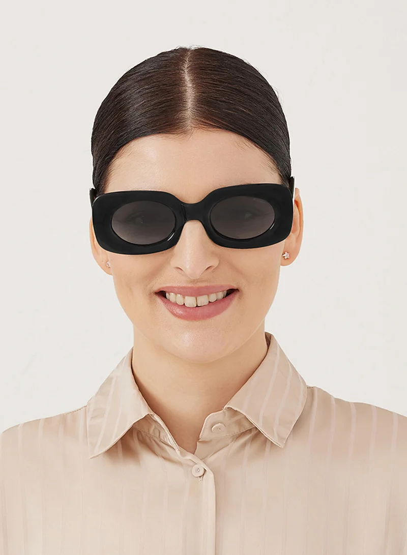 بلاك أوت نظارة شمسية نسائية Duo مستطيلة بحماية UV400 - أسود