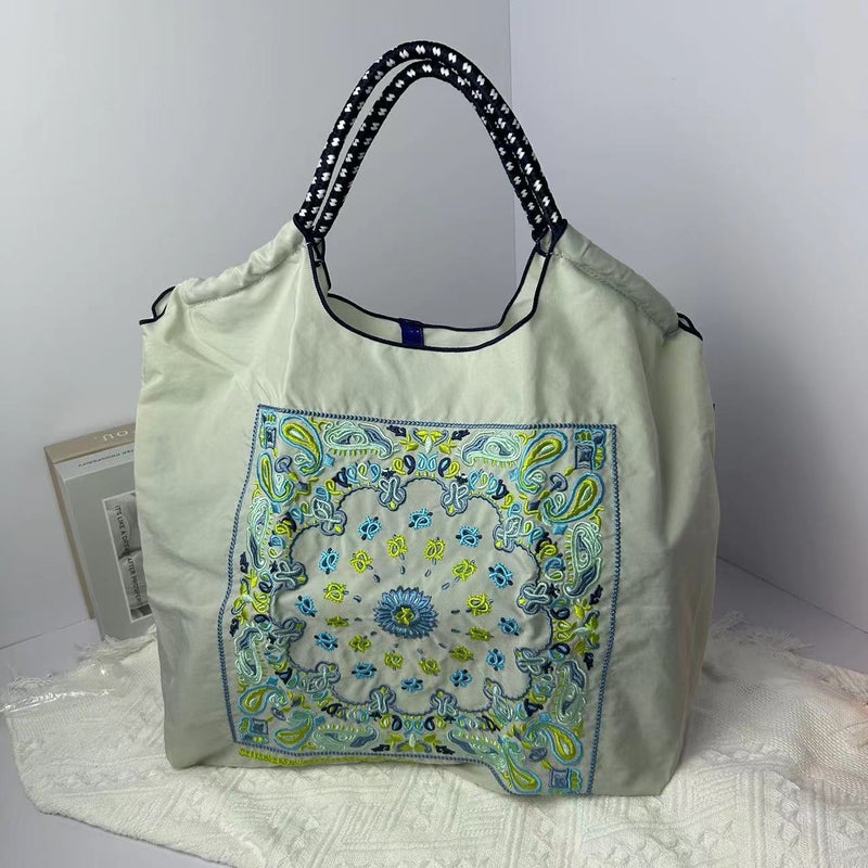 Japanese Style Ball Chain Embroidery Shopping Bag For Women, Fashionable Niche Large-Capacity Shoulder Bag, Trendy Crossbody Bag - Image 1