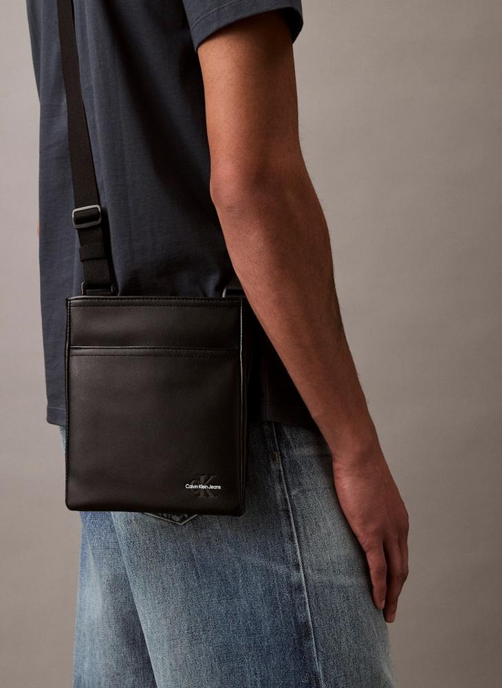 Calvin Klein Jeans Logo Crossbody Bag - Image 5