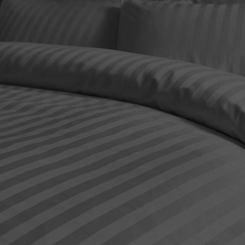 Aristocrat 4-Piece Stripe Microfiber Duvet Cover Set | Queen | Includes 1 Duvet Cover (220x240cm), 1 Deep Pocket Fitted Sheet (180x200+30cm) & 2 Pillowcases (53x75+15cm) | Ultra Soft, Breathable & Wrinkle Resistant | grey - Image 2