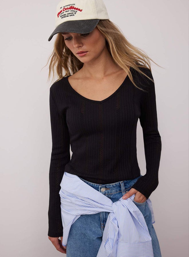 trendyol Black Fitted/Slim Fit Pointel V Neck Bodycon Stretchy Knitted Blouse - Image 1