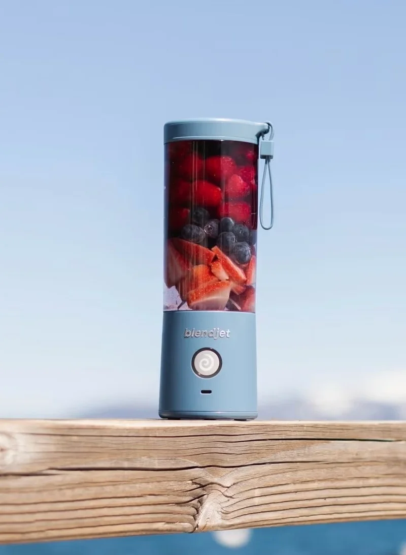 بليندجيت V2 Portable Blender Smoothie Maker, Personal Blender, Fruit Blender, Leak Proof Juicer, BPA-Free 475ml 200W Sports Bottle, USB-C Rechargeable, Ice Crusher with Stainless Steel Blades - Cloud
