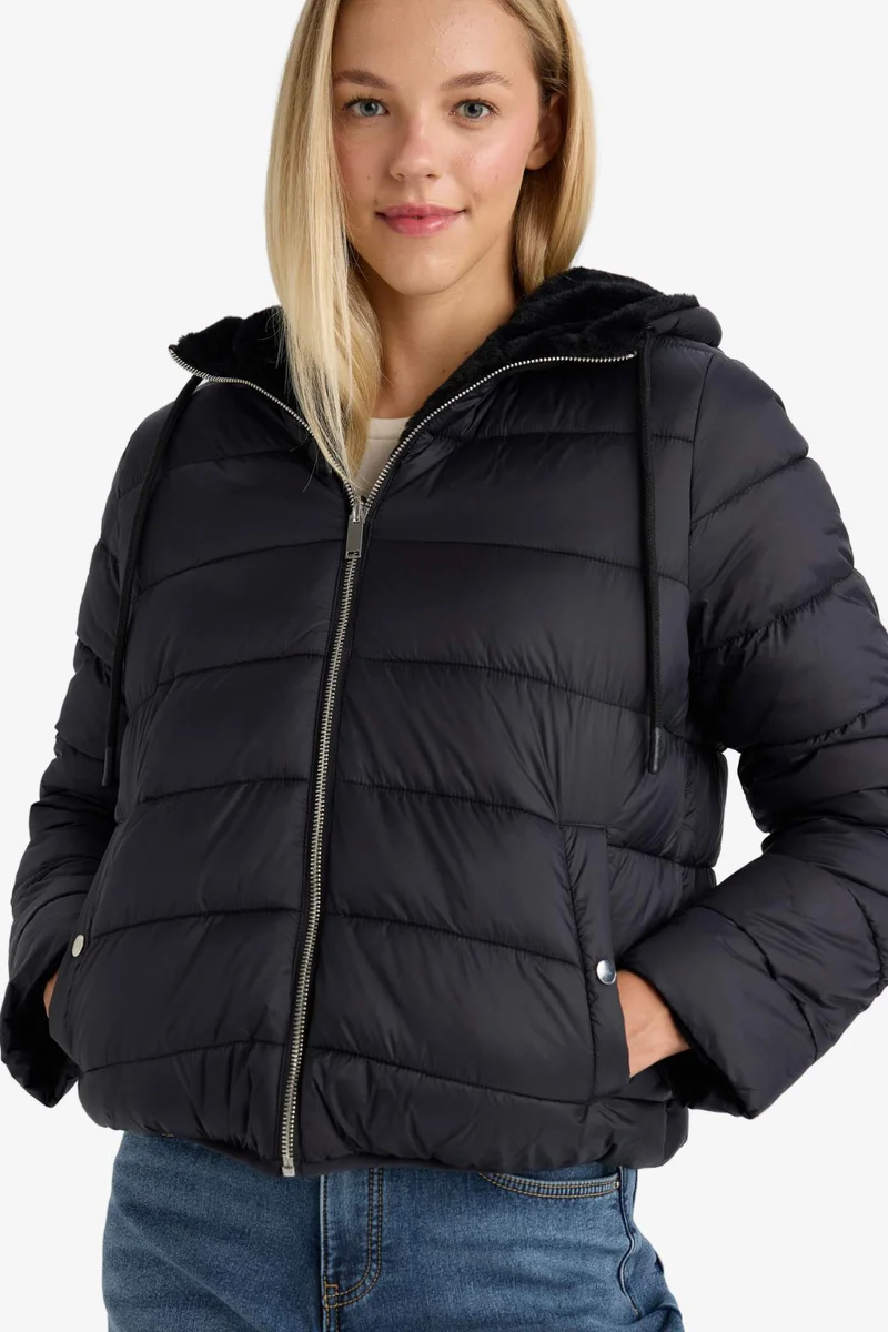 ديفاكتو Waterproof Regular Fit Faux Fur Lined Hooded Puffer Jacket