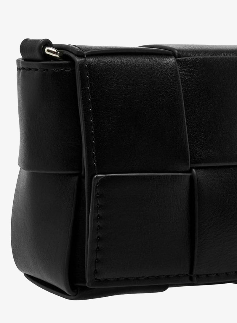 Flora Bella By Shoexpress Weave Textured Crossbody Bag with Chain Strap - Image 5