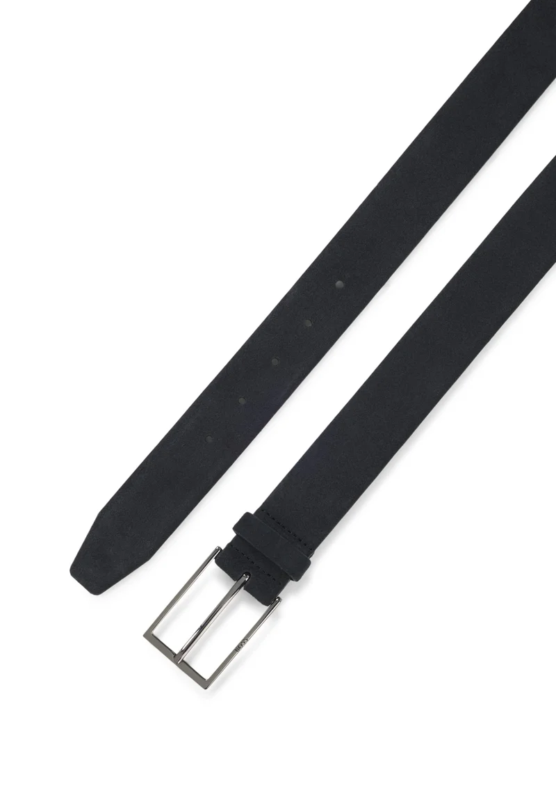 بوس حزام سويدي بشعار وإبزيم معدني أسود