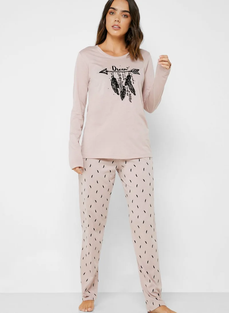Catherine Graphic T-Shirt & Printed Pyjama