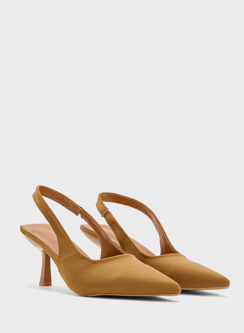 Ginger Ladies Classic Heeled Pump  - Image 4