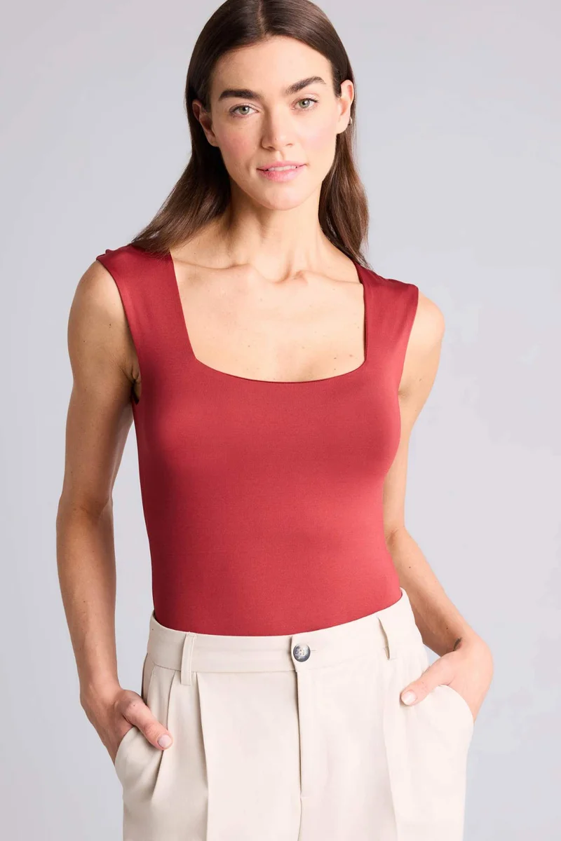 ديفاكتو Square Neck Bodysuit