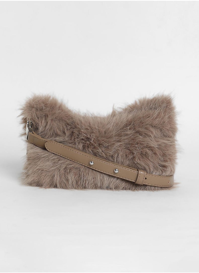 The Fur Hobo Bag - Peanut Brown - pzsku/ZD31B8DF27674C6AAFE75Z/45/_/1741336188/5eba78ff-b876-4a34-89dc-995af5b17852