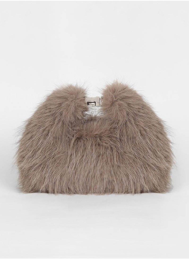 The Fur Hobo Bag - Peanut Brown - pzsku/ZD31B8DF27674C6AAFE75Z/45/_/1741336189/70941d9e-8198-4ebe-a702-cae13181be84