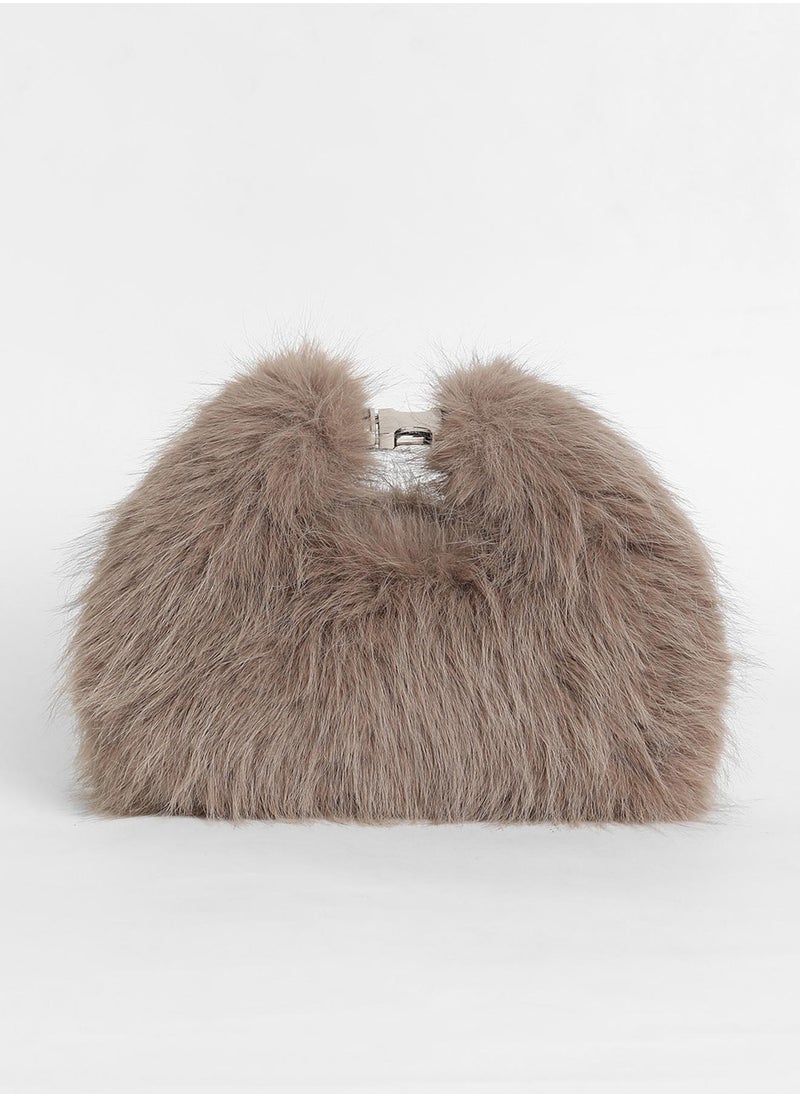 The Fur Hobo Bag - Peanut Brown - pzsku/ZD31B8DF27674C6AAFE75Z/45/_/1741336266/60c7edfc-2d7a-4963-92d7-0115caa297fd