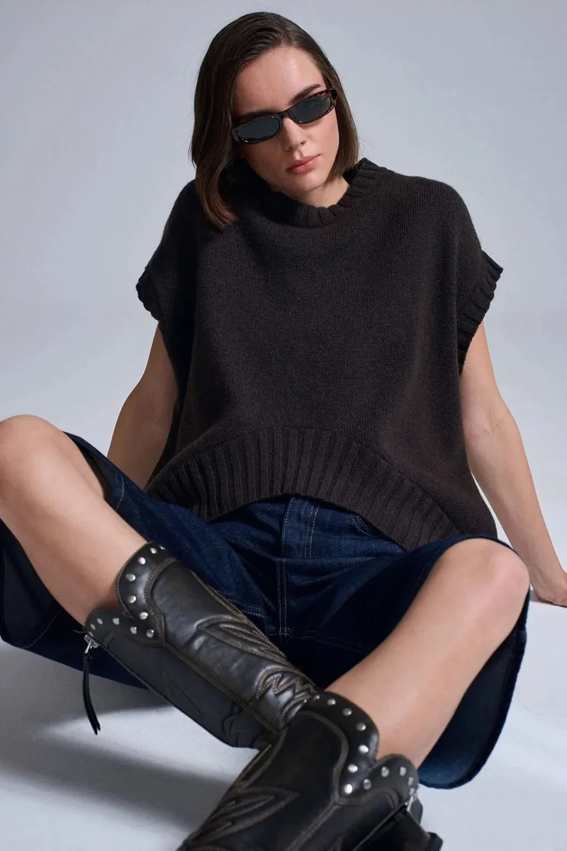 Dilvin Black DILVIN Oversized Ribbed Knit Sweater Vest for Women | Best Price UAE