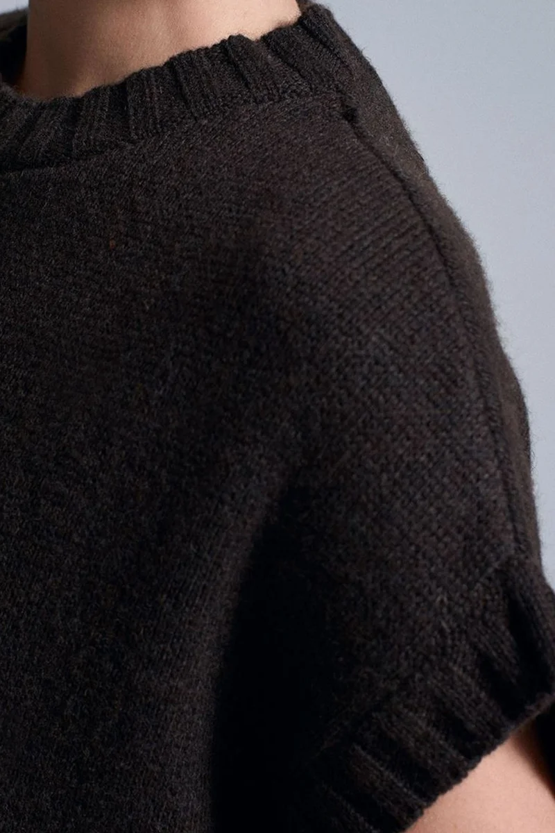 Dilvin Black DILVIN Oversized Ribbed Knit Sweater Vest for Women | Best Price UAE