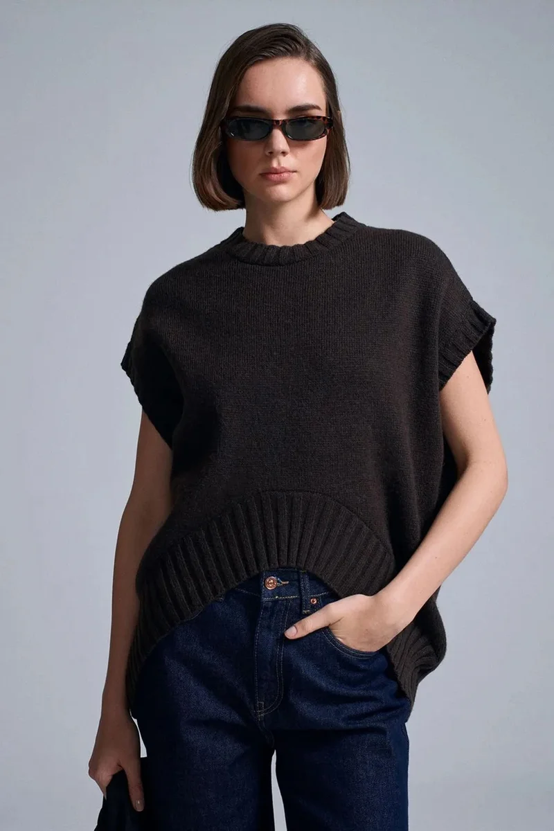DILVIN Oversized Ribbed Knit Sweater Vest
