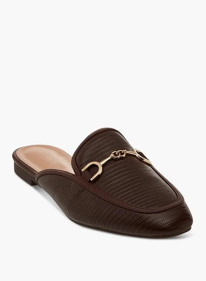 سيليست أحذية نسائية سهلة الارتداء بنقوش وزخرفة معدنية