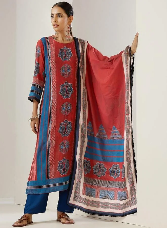 آي شين طقم كورتا نسائي أحمر من الرايون مطرز بالكامل مع بنطلون بالازو مستقيم