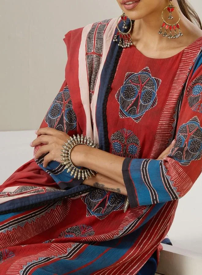 آي شين طقم كورتا نسائي أحمر من الرايون مطرز بالكامل مع بنطلون بالازو مستقيم